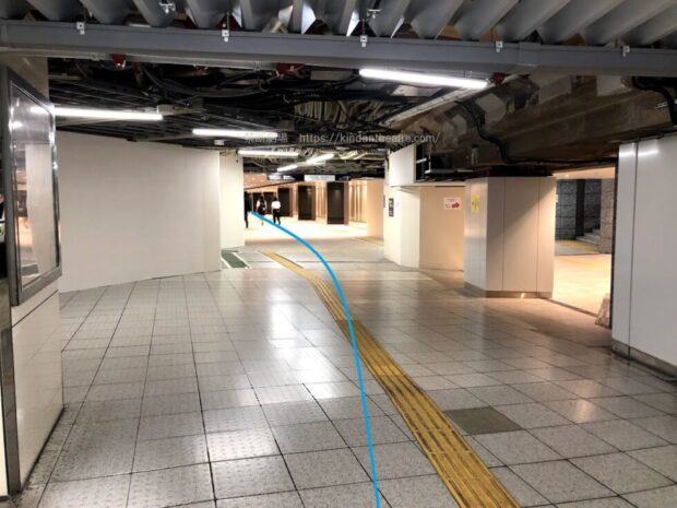 阪神百貨店前地下通路